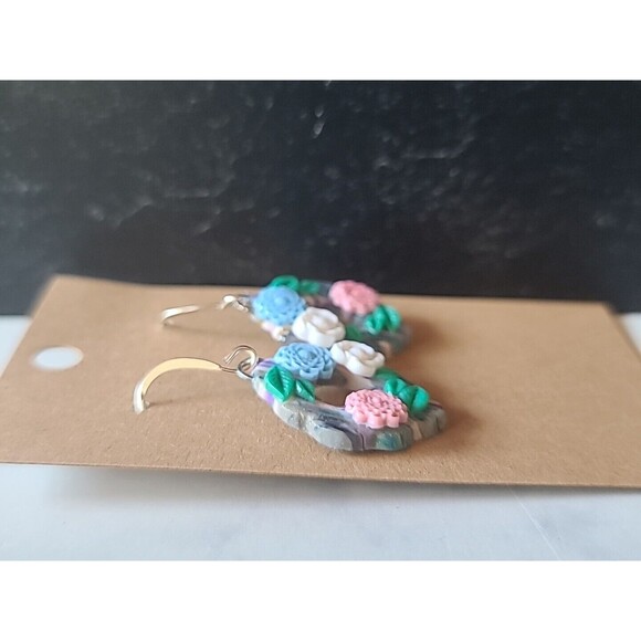Polymer Clay Floral Dangling Pierced Earrings New - Picture 4 of 10